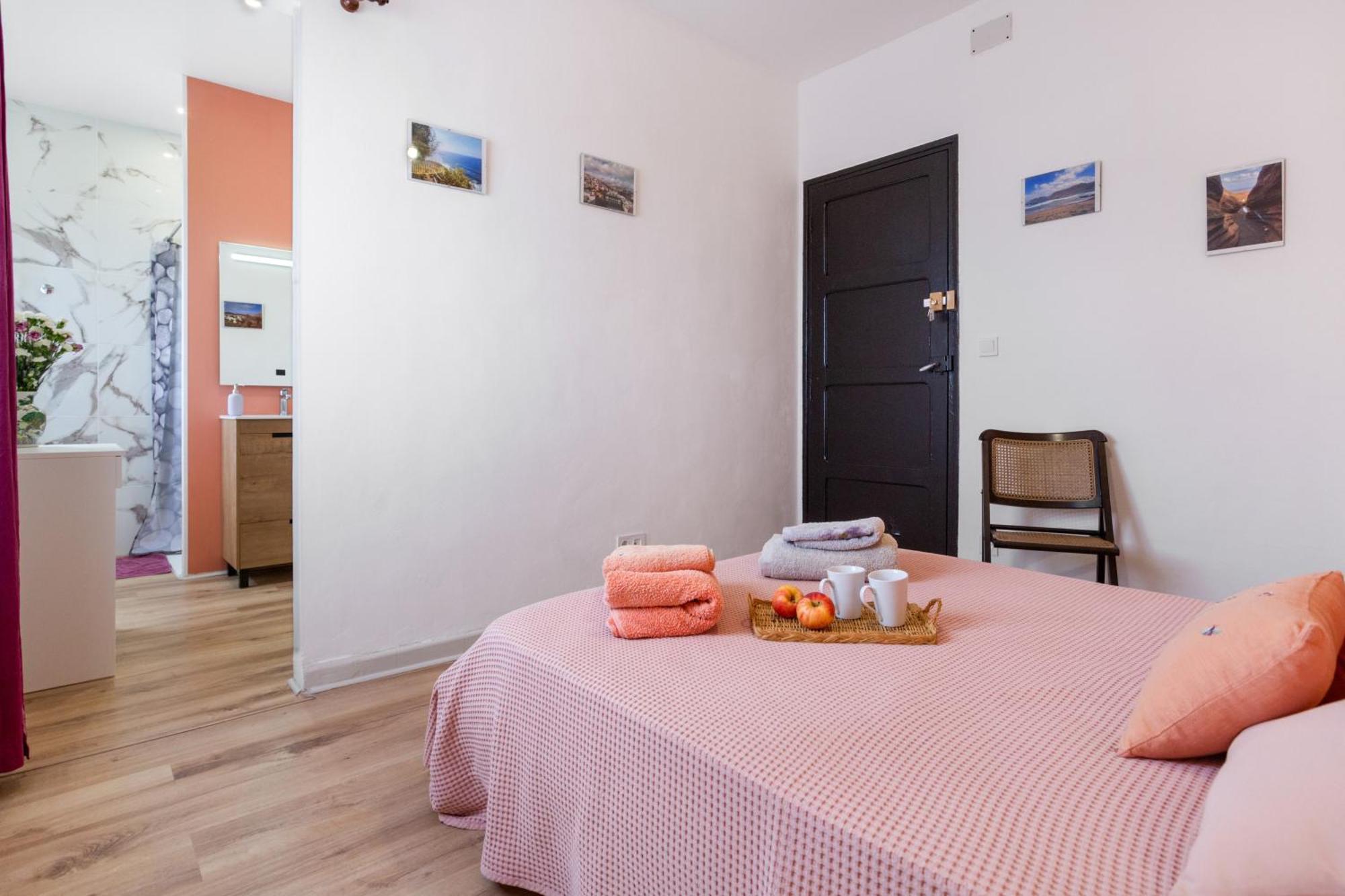 Un Jardin Al Mar Hotel Genoves Exterior photo